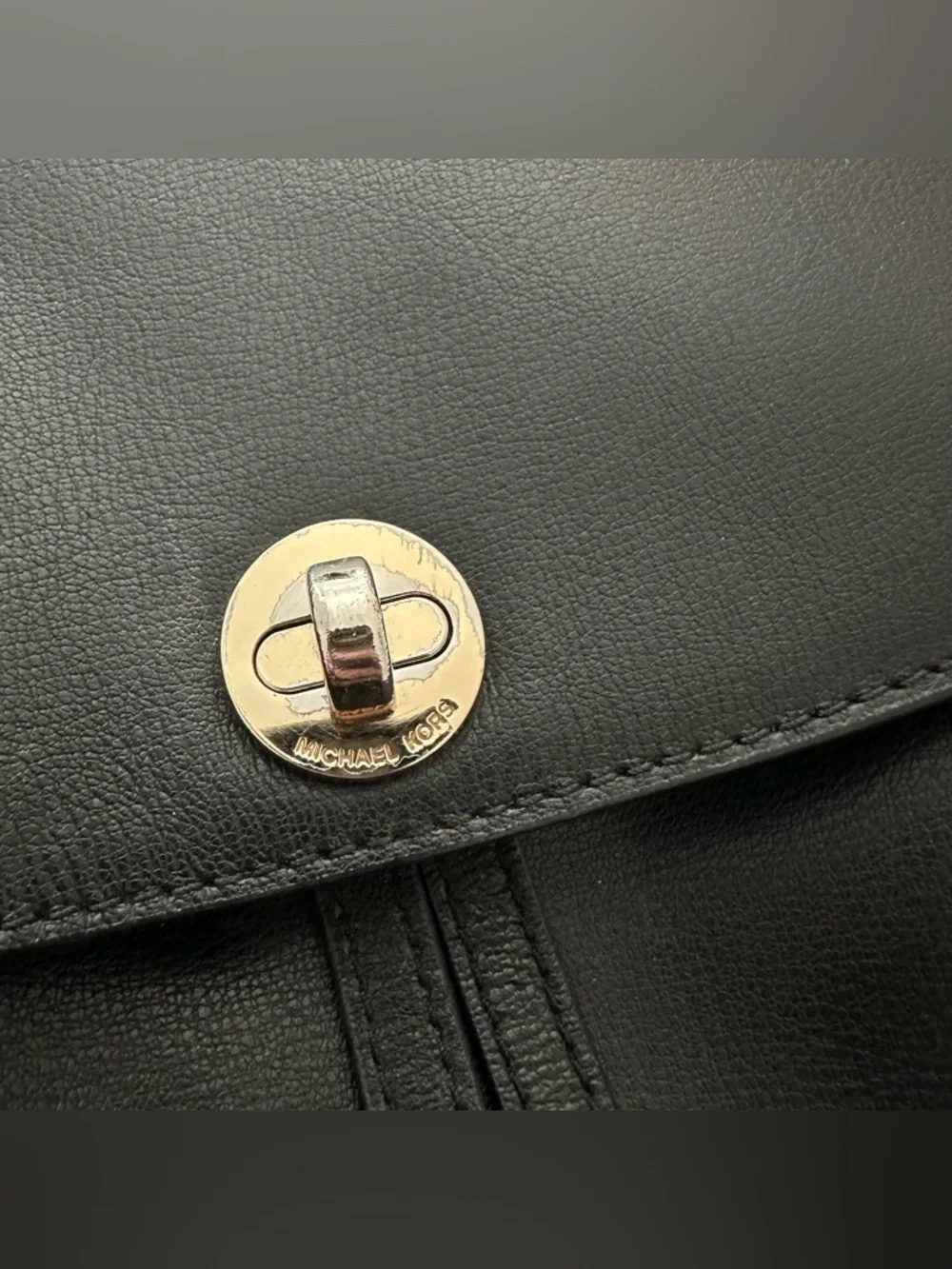 MICHAEL Michael Kors Leather Rivington MD Backpack Turn Lock 38T8XR6B2L Black